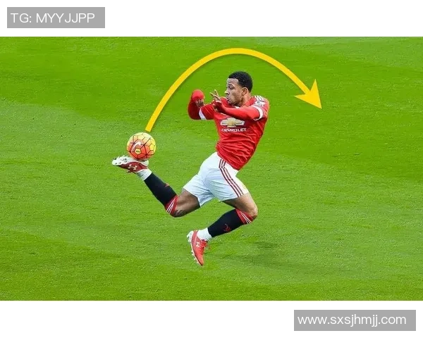 足球明星近拍视频展现球场魅力与个人风采的精彩瞬间